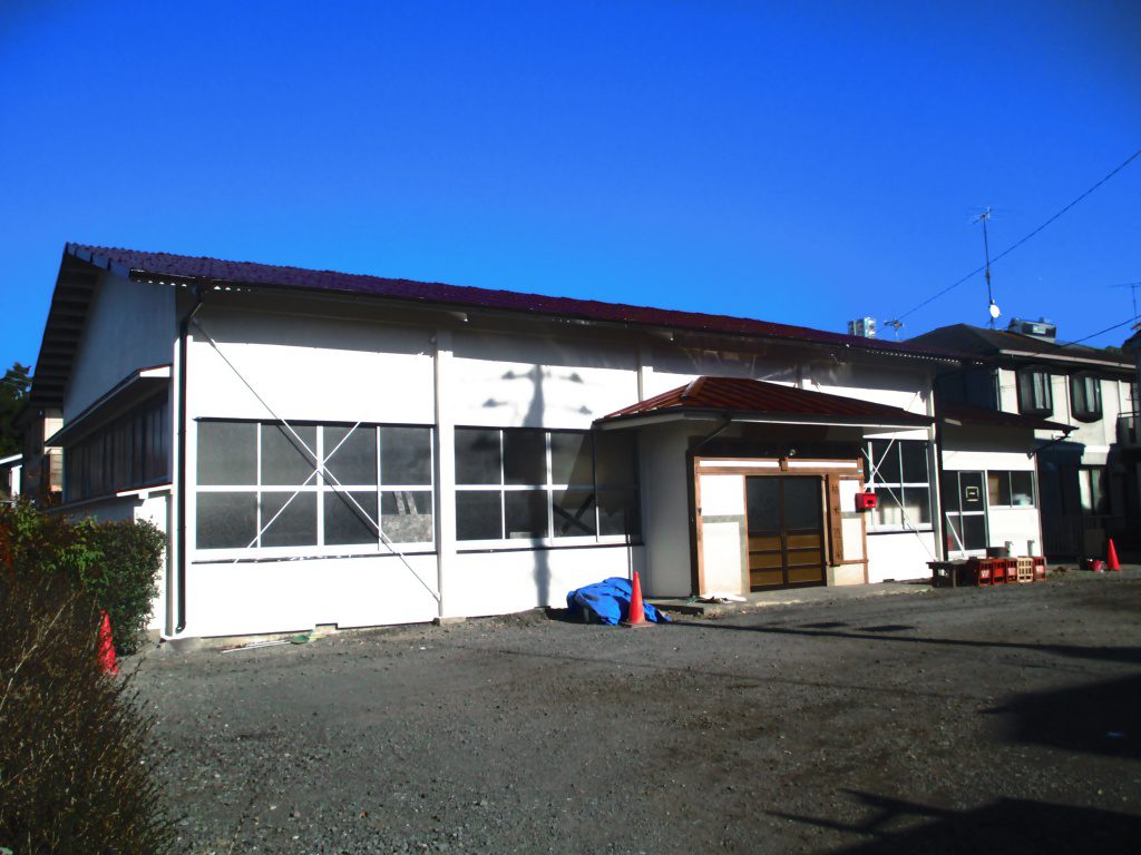 町田市のお客様で前回の塗装は20年以上前との事でした。屋根塗装・外壁塗装施工例