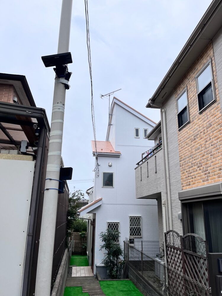 町田市　アステックペイント㈱超低汚染リファインSI-IR塗料を使用　色：ペリウィンクルブルー使用　屋根：トスカニー使用